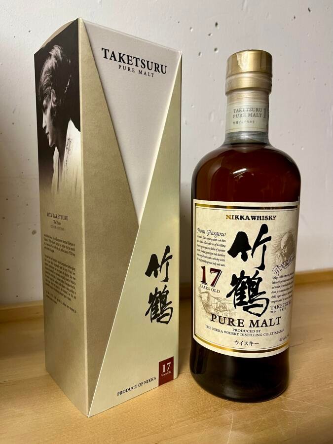 Nikka Taketsuru 17 Years Pure Malt Blend Whisky